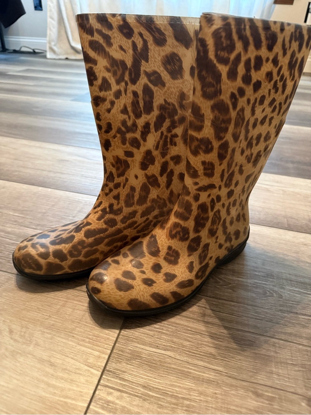 Women's Leopard Print Waterproof Rain Boots - Brown